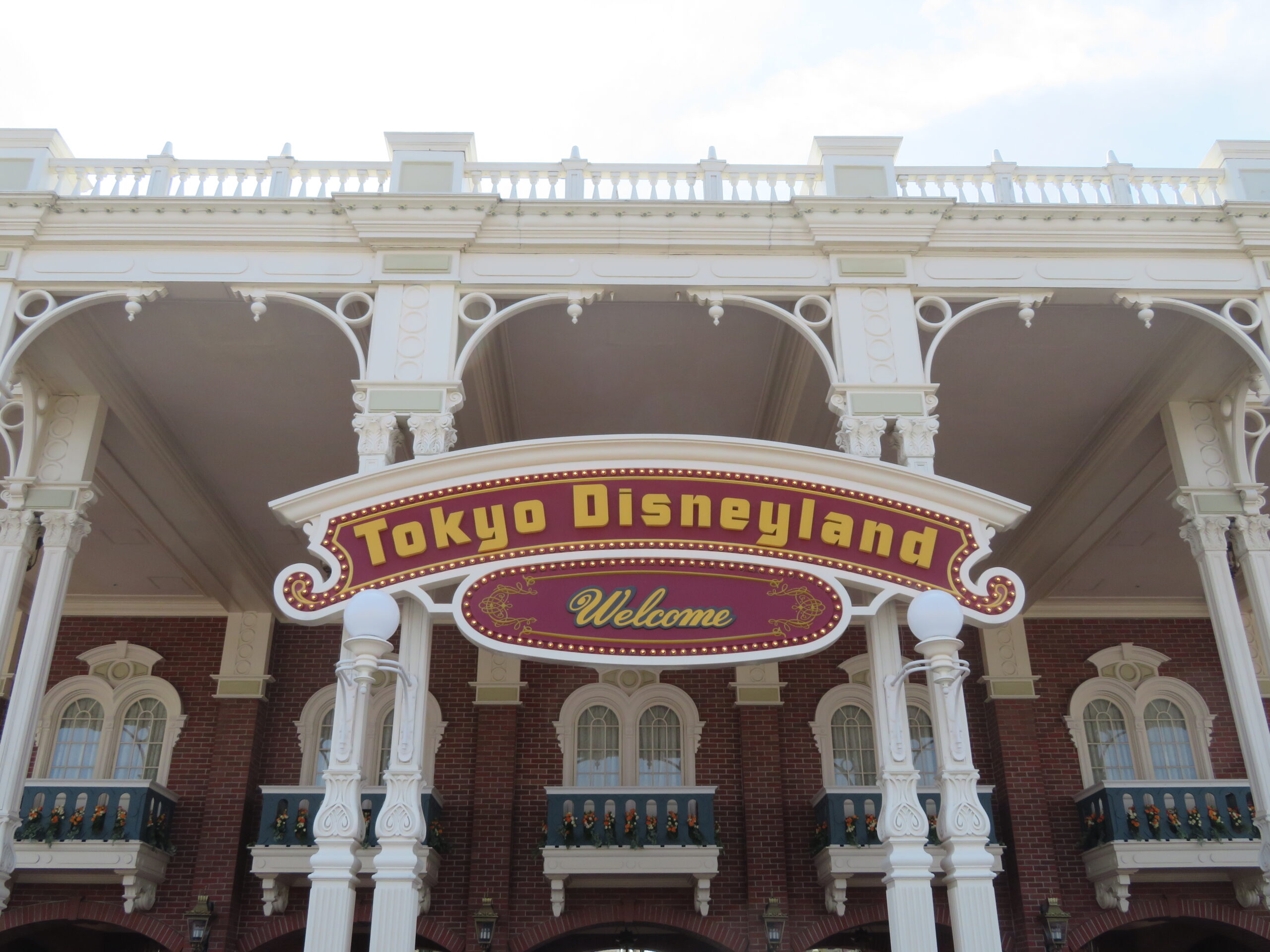 ディズニー旅行計画 遠方組向け ディズニーへ行くならいつから計画立てるのが正解 ディズニー遠方組 ロスプリ